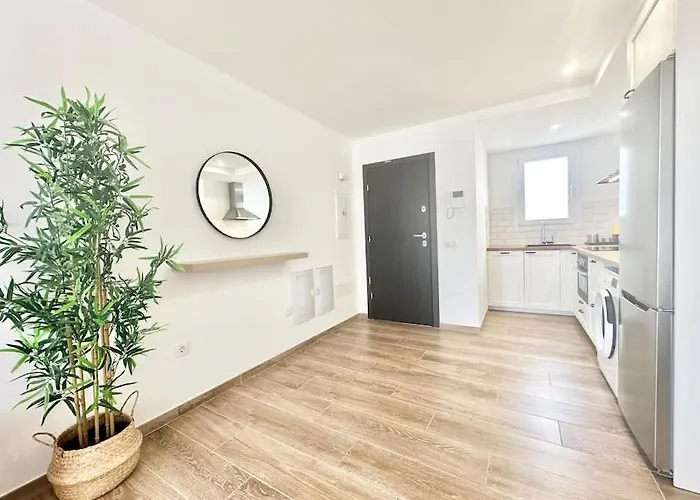 El Queque Sea View 2 Bedroom 2desks And Balcony كوراليهو