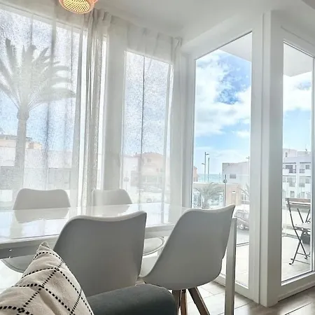 El Queque Sea View 2 Bedroom 2desks And Balcony Daire