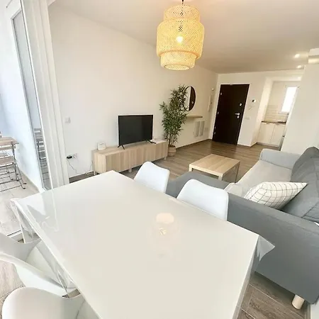 아파트 El Queque Sea View 2 Bedroom 2desks And Balcony *