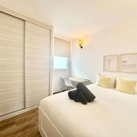 El Queque Sea View 2 Bedroom 2desks And Balcony Daire