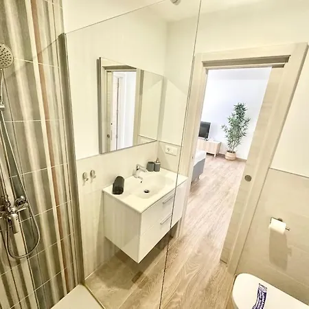 El Queque Sea View 2 Bedroom 2desks And Balcony شقة كوراليهو